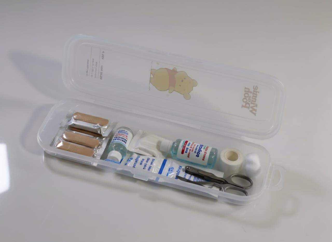 Portable Plastic Makeup Brushes Box Organizer Eyebrow School Pencil Chopstick Transparent Accessories Storage Box