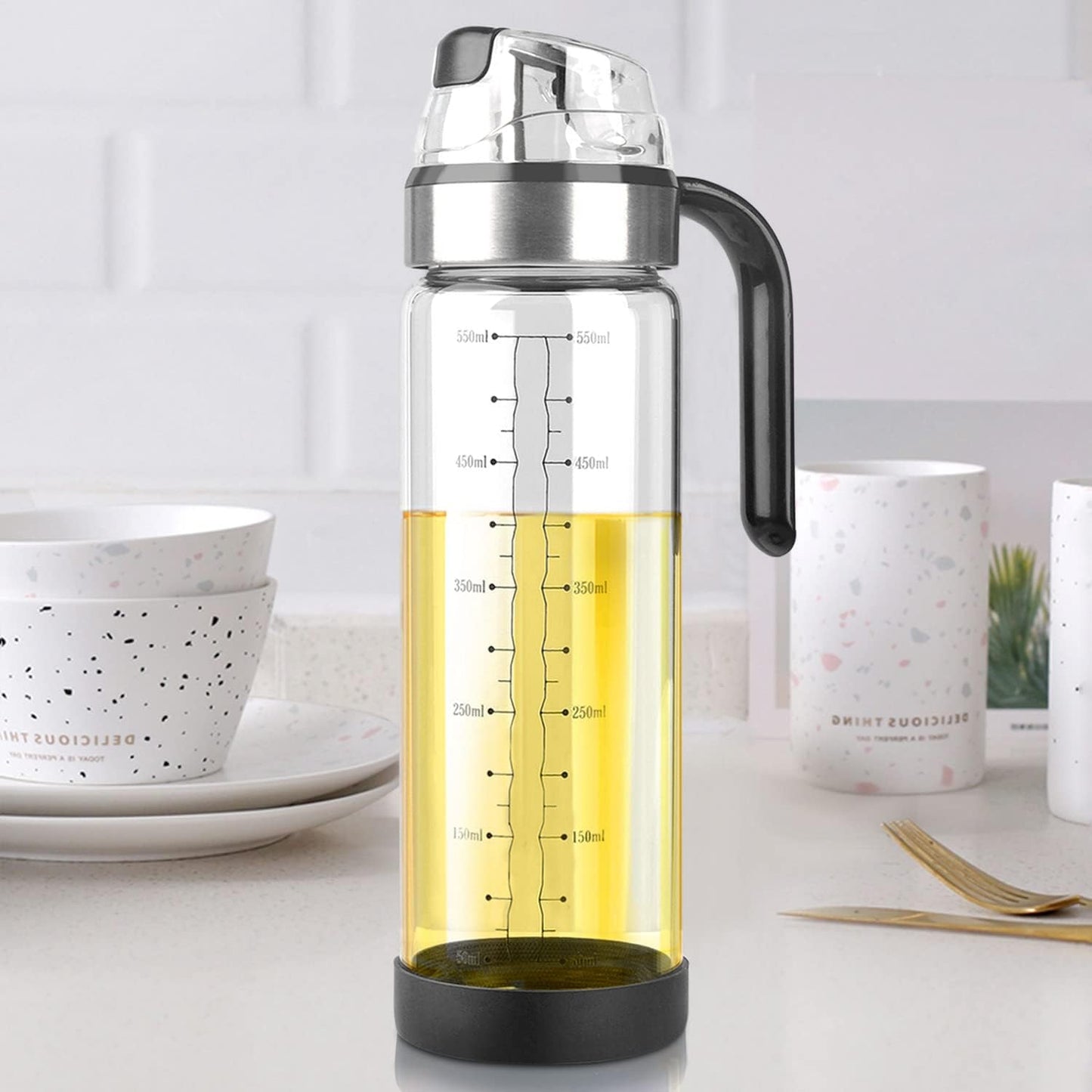 High Glass Oil Dispenser Jug with Automatic Cap 500 ml Kitchen Oil and Vinegar Cruet for Cooking No Drip Pouring Spout Liquid Container for Olive Oil Soy Sauce