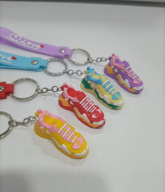 1Pcs Fashion Keychain Cute Mini Shoes With Belt Car Key Rings Accessories For Women Bag Charm Keychain