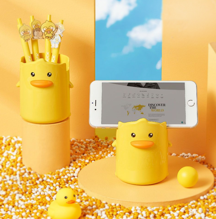 Multifunctional storage box Makeup Brushes Lipstick Pens Cute Custard Duck Pen Holder School office desktop